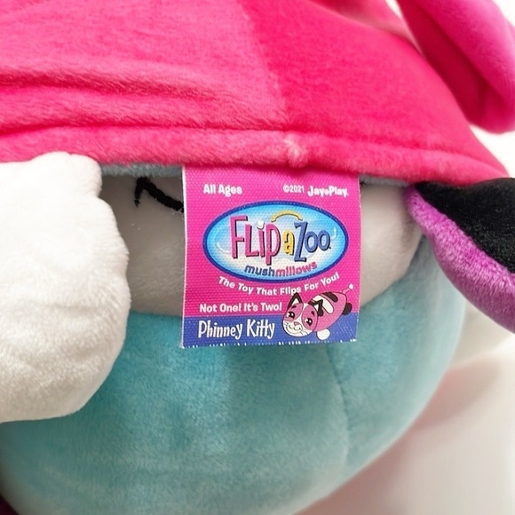 Flip A Zoo Phinney Kitty & Mickey Puppy 2-in-1 pillow - Picture 6 of 7